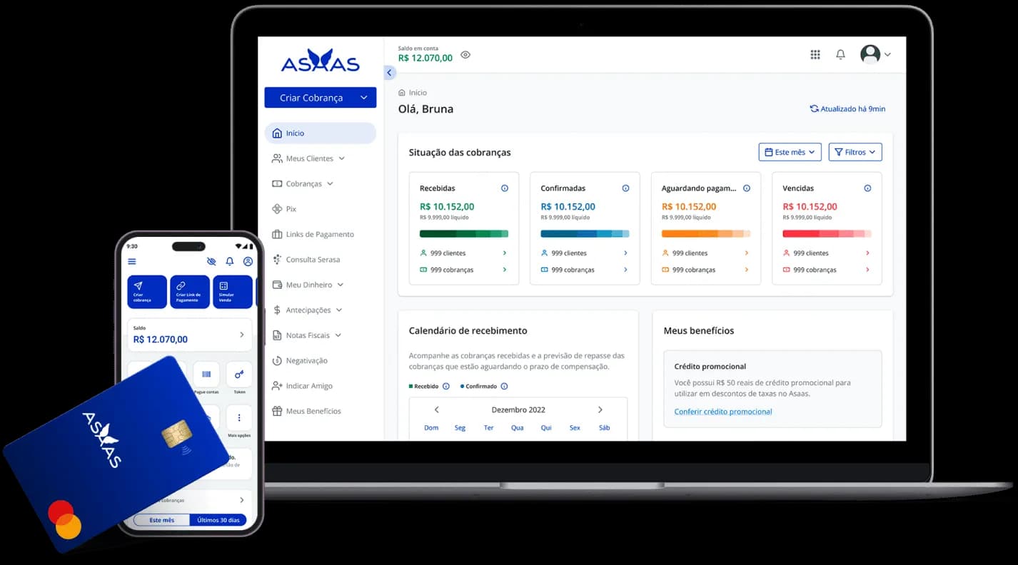 Celular e computador mostram a tela inicial do Asaas, composta por um painel de indicadores. À esquerda, próximo ao celular, está o Cartão Asaas, na cor azul escuro.